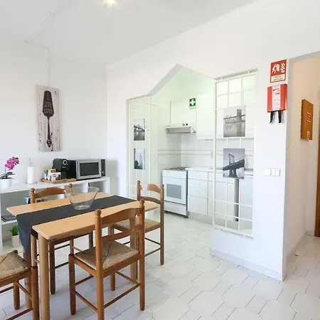 Apartment R&p - *